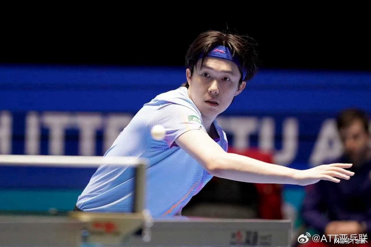 奥客网站-王楚钦2天2次发火!怒斥开闪光灯观众 手指对方:就是你 戴口罩的