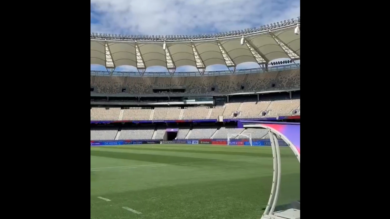 澳客-明日中国女足决战澳大利亚！马德兴晒现场视频：估计明天有6万人